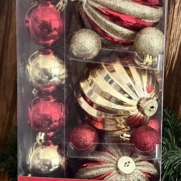 Assorted Ball Shaped Christmas Ornaments Holiday Decor 23 Count - Picture 5 of 6